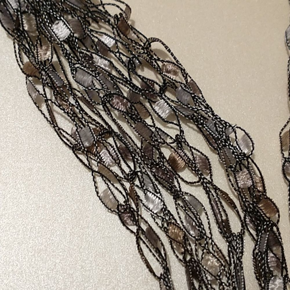 Ladder Ribbon Necklace! - Picture 9 of 10